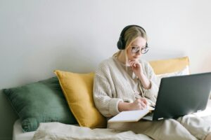 Student applying to law school late in the admissions cycle on her laptop